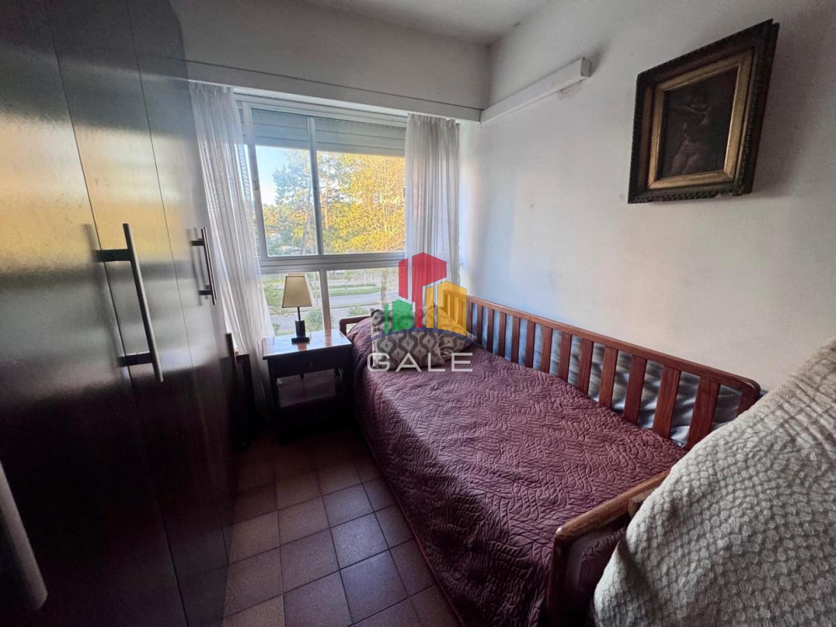 Foto de MUY BUENA PLANTA CON SERVICIOS Y EXCELENTE UBICACION, imagen 3