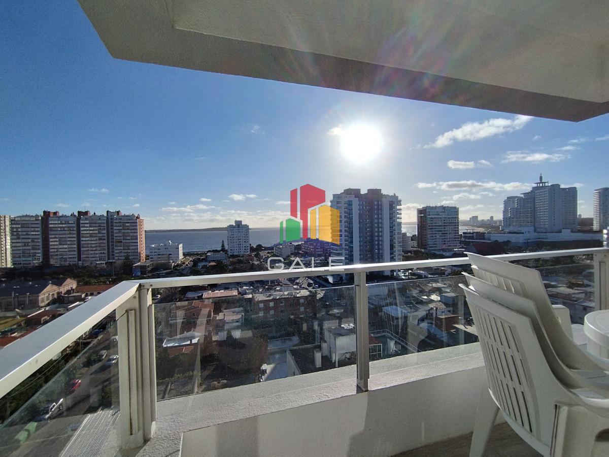 Foto de Alquiler de temporada de apartamento de tres dormitorios en Punta del, imagen 1