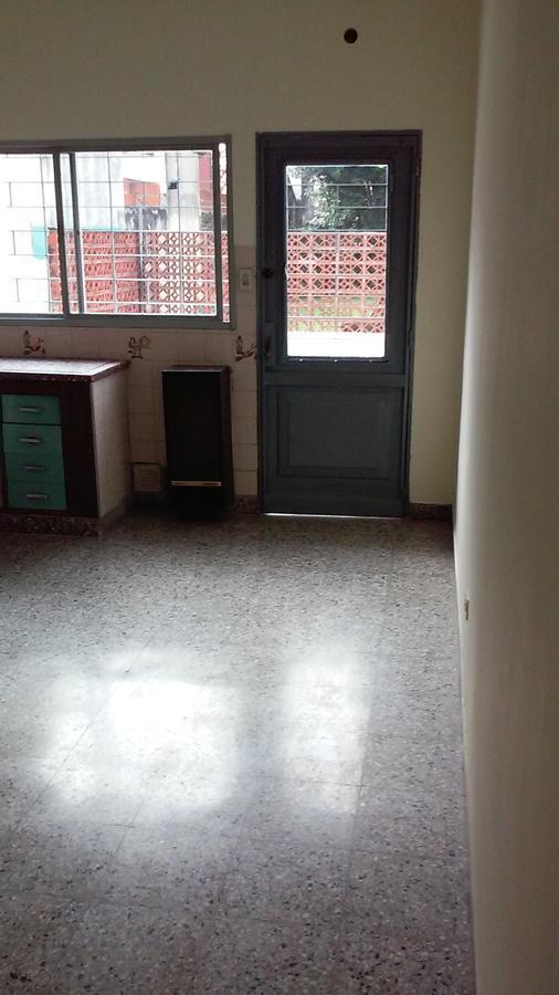 Propiedad en Block - 2 Departamentos Local y Garage – Monte Grande Ideal Inversion 3