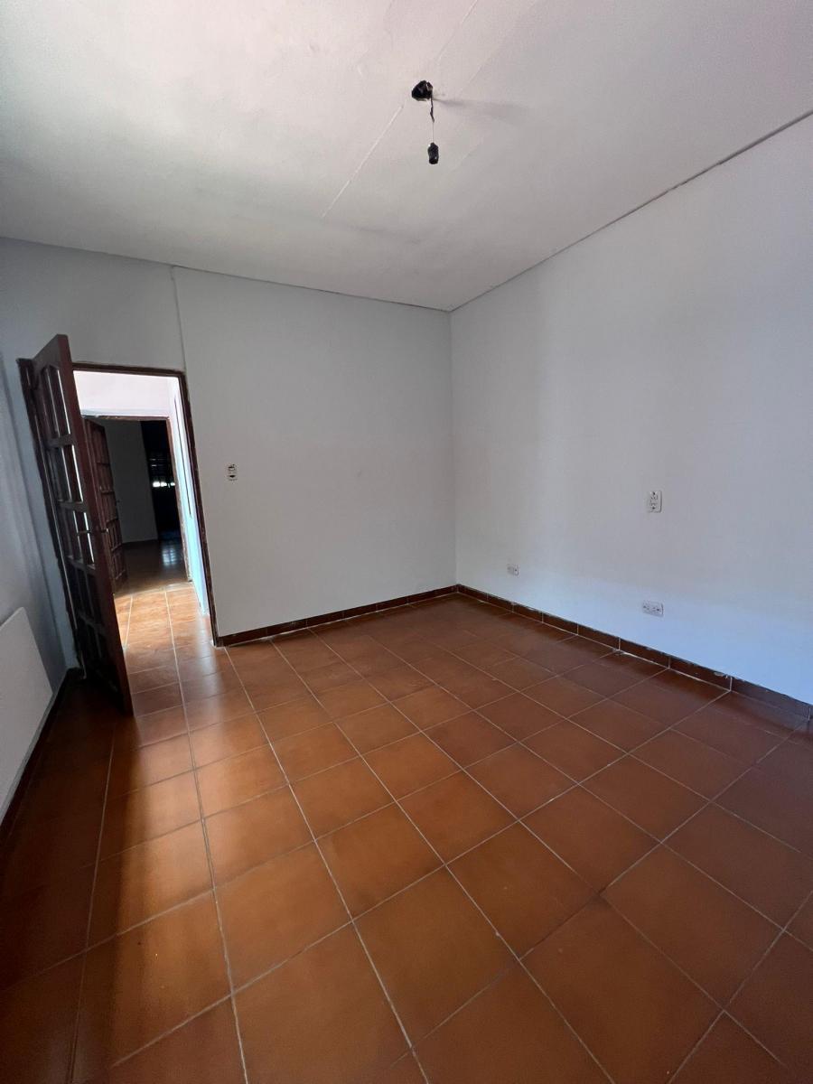 Bº Sur - Casa Venta - 4 Dorm. 5