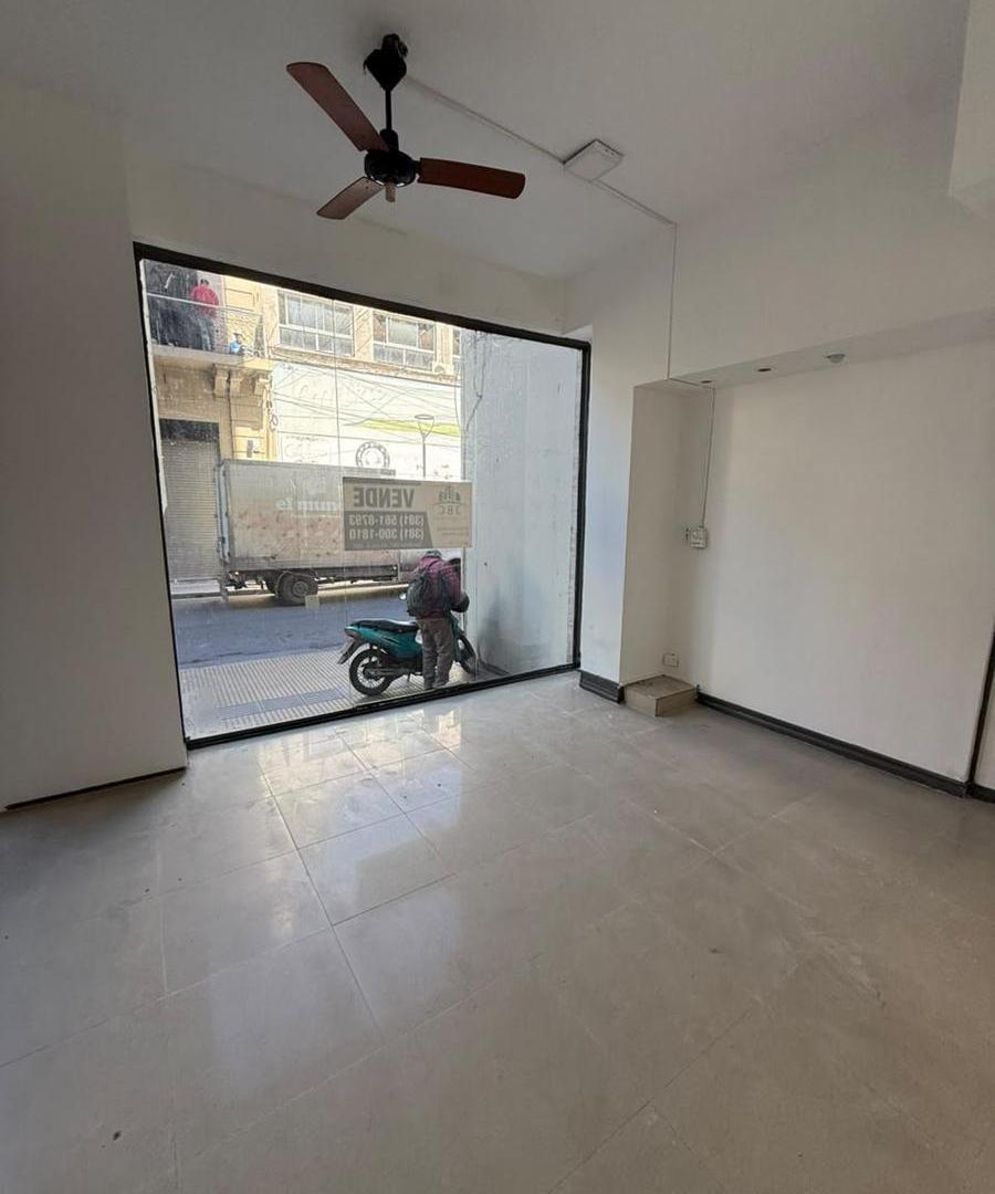 Foto de Galeria comercial a la venta | 12 locales, imagen 2