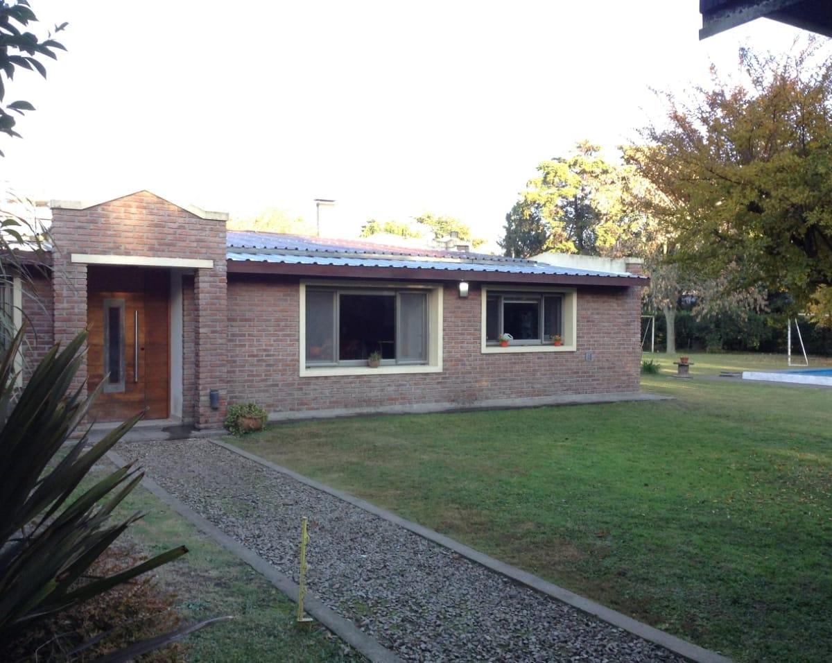 Casa en Venta - La Plata 4
