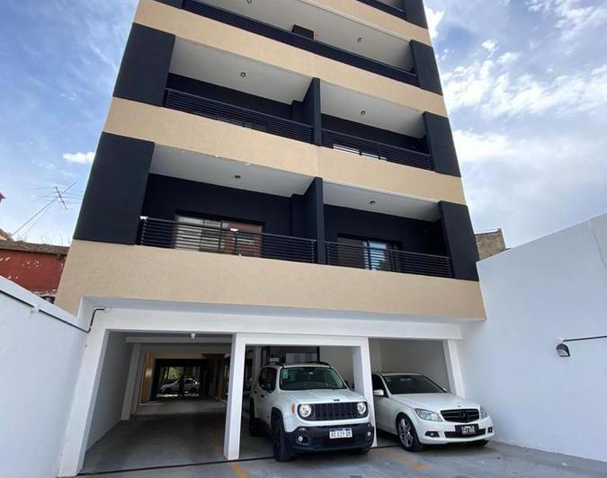 Venta Departamento 3 ambientes con cochera calle Riobamba San Martin 1