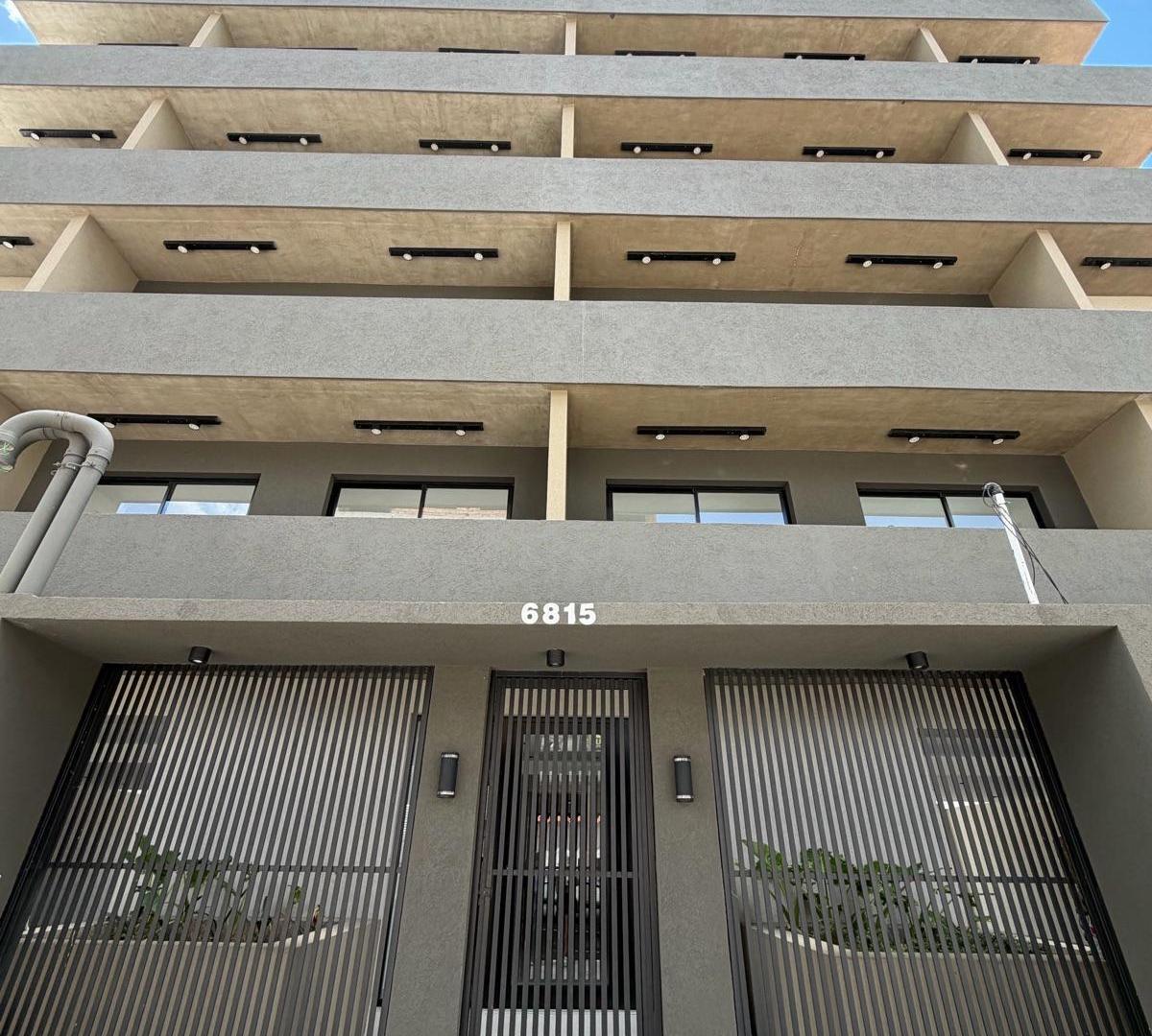 Departamento - Jose León Suarez