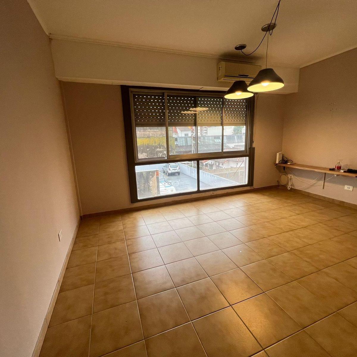 Venta Departamento 2 Ambientes con Cochera. Quilmes Centro 5