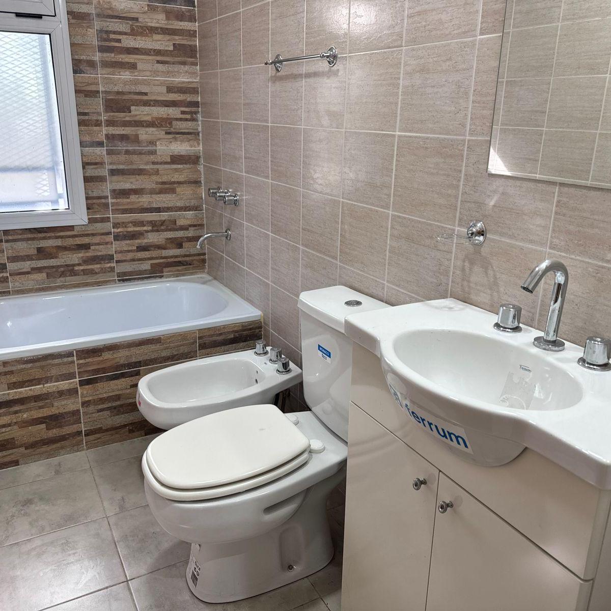 Departamento 2 Ambientes Amoblado en Venta Berazategui! 4