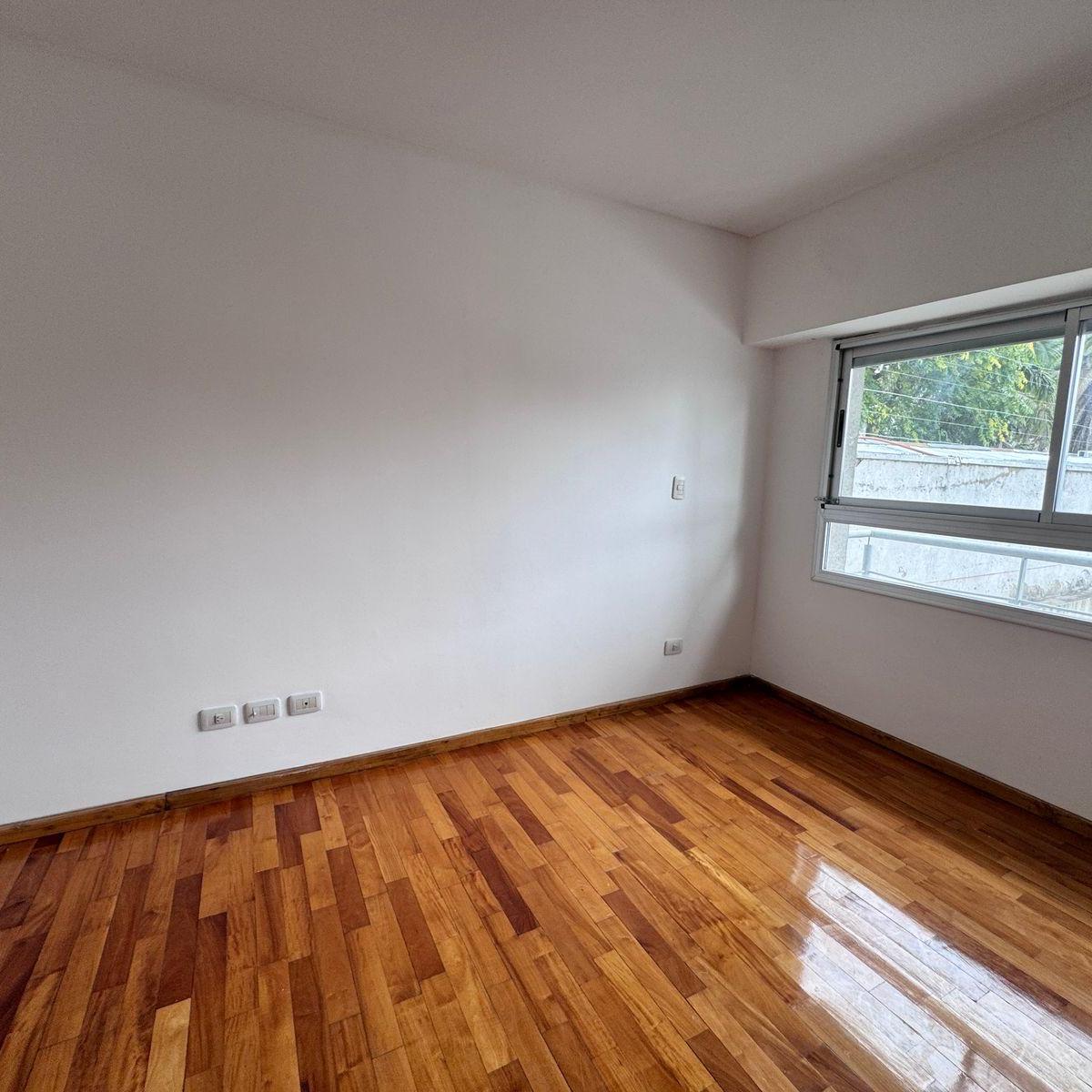 Departamento de 4 Ambientes. Quilmes Centro. 4