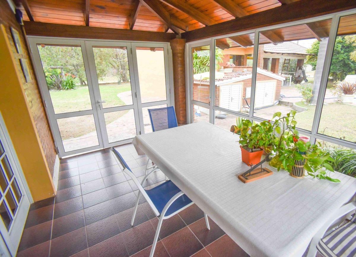 Casa Quinta de 3 Dorm 3 Baños a 100 m de Ruta 1 2