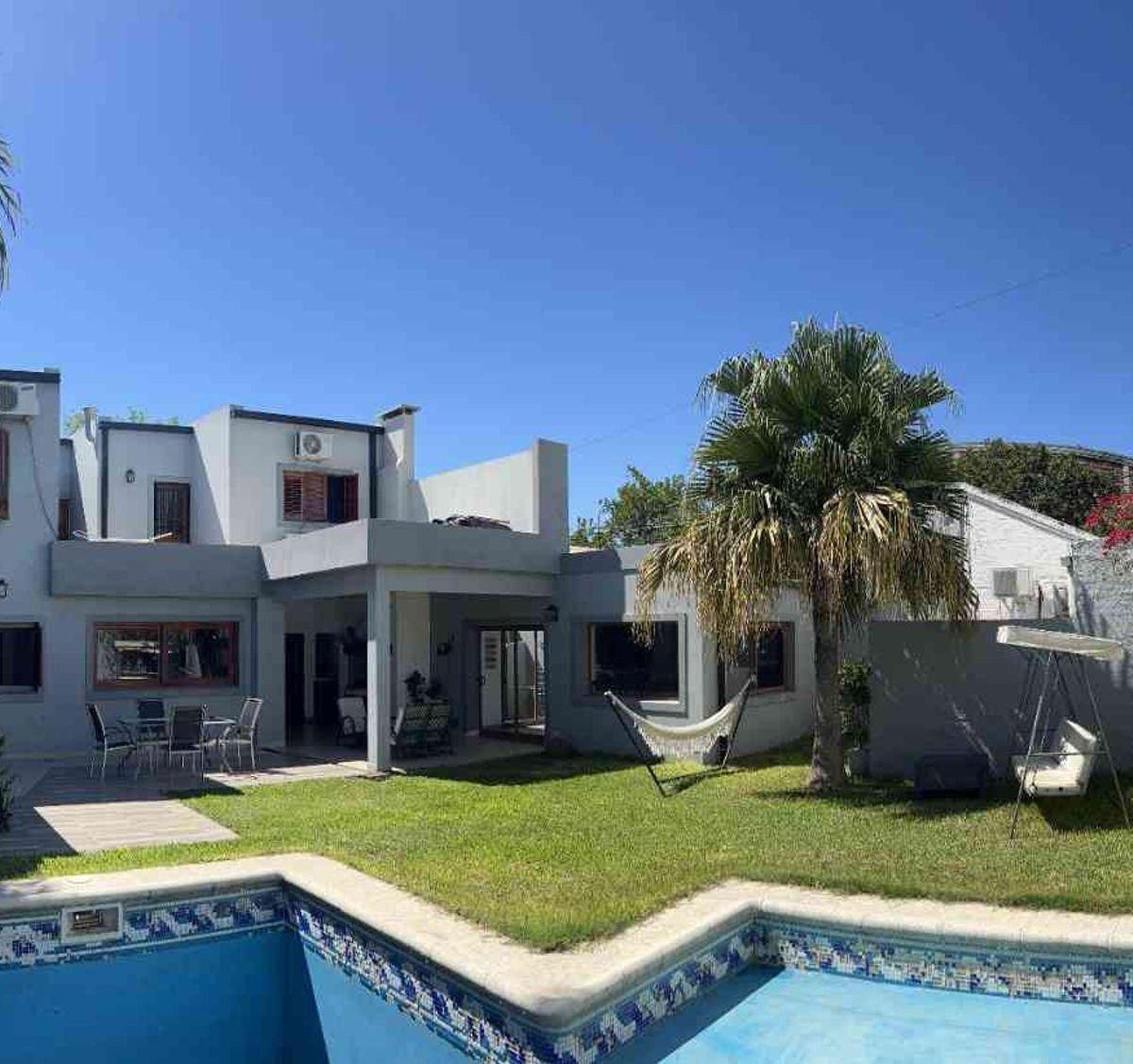 Casa Amplia y de Categoría en Venta en Guadalupe 4