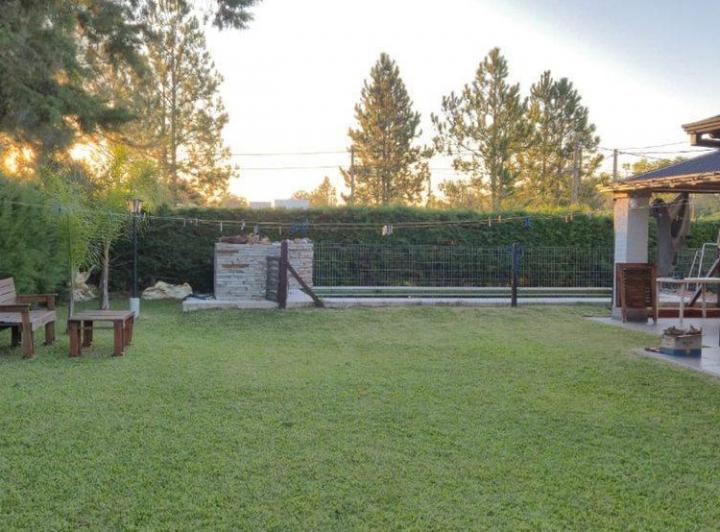 IMPECABLE CASA EN ARROYO LEYES 4