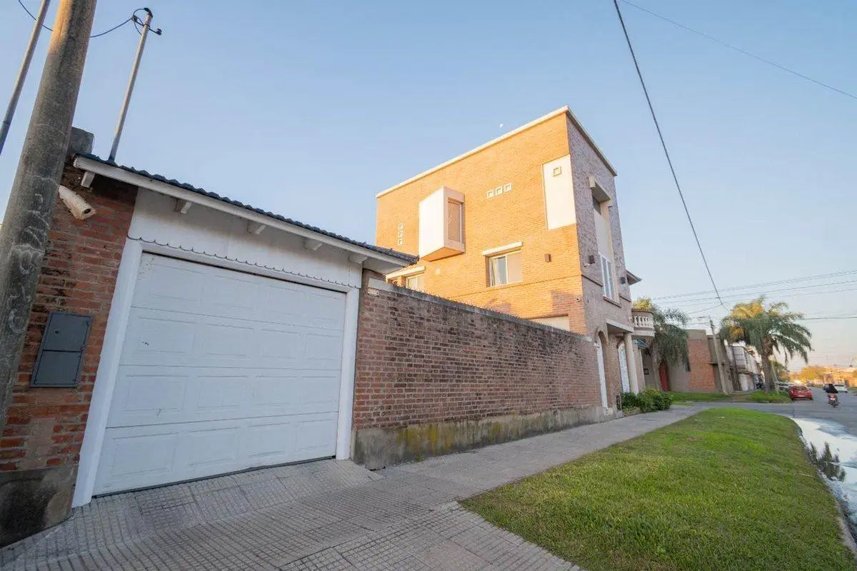 VENTA CASA DE CATEGORÍA 3 DORMITORIOS EN SUITE 3