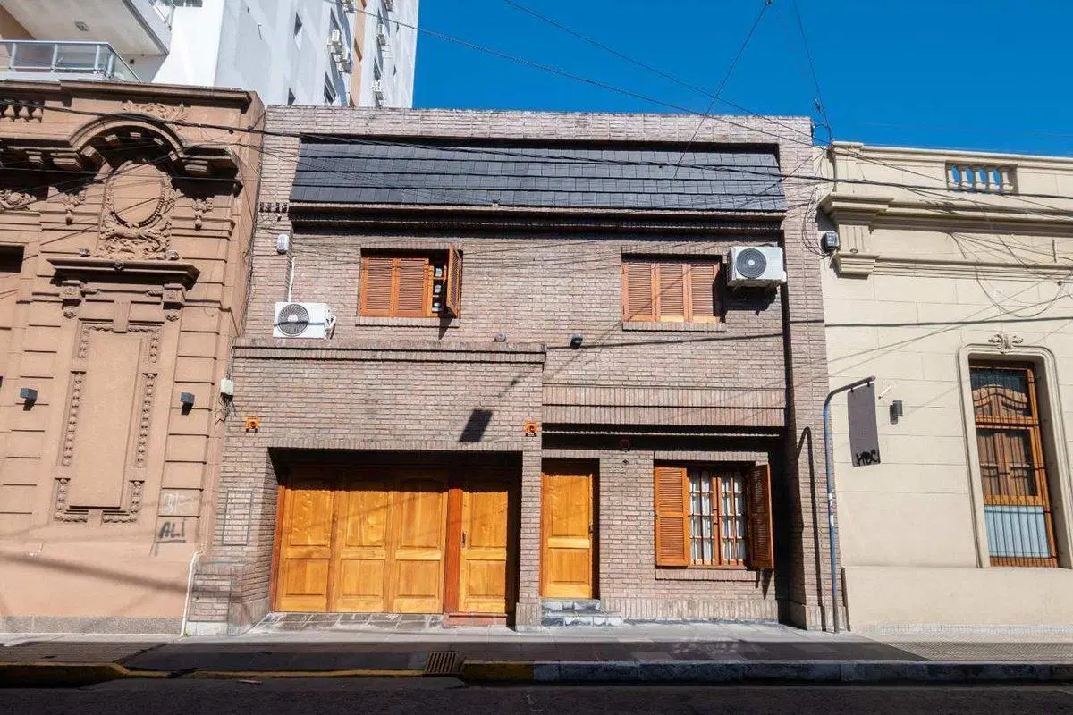 ESPECTACULAR CASA EN VENTA ZONA CENTRO 2