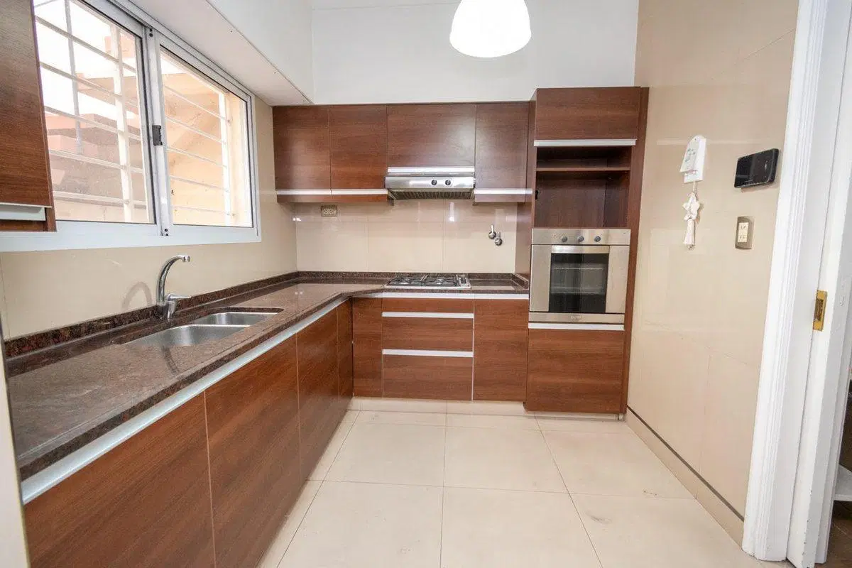 Casa con potencial para clinica 5