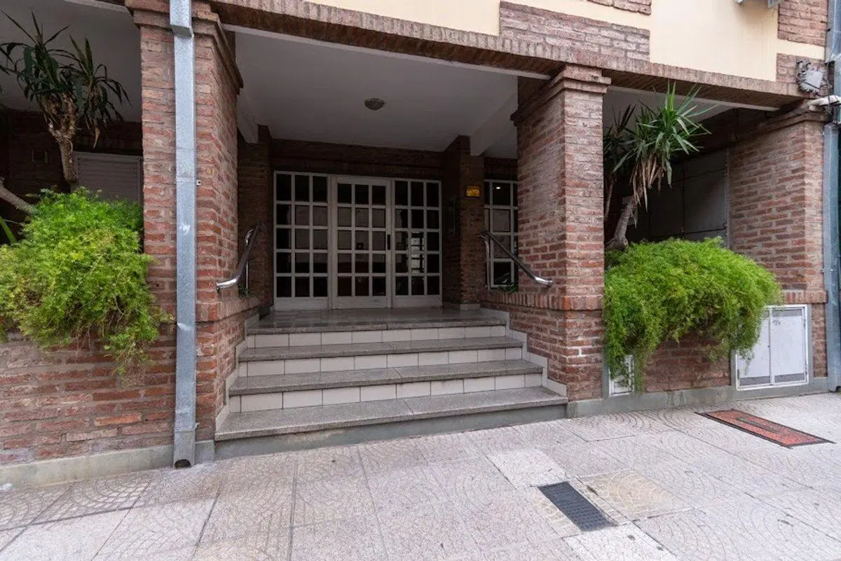 DPTO 3 DORM EN VENTA  AMPLIO IMPECABLE 4