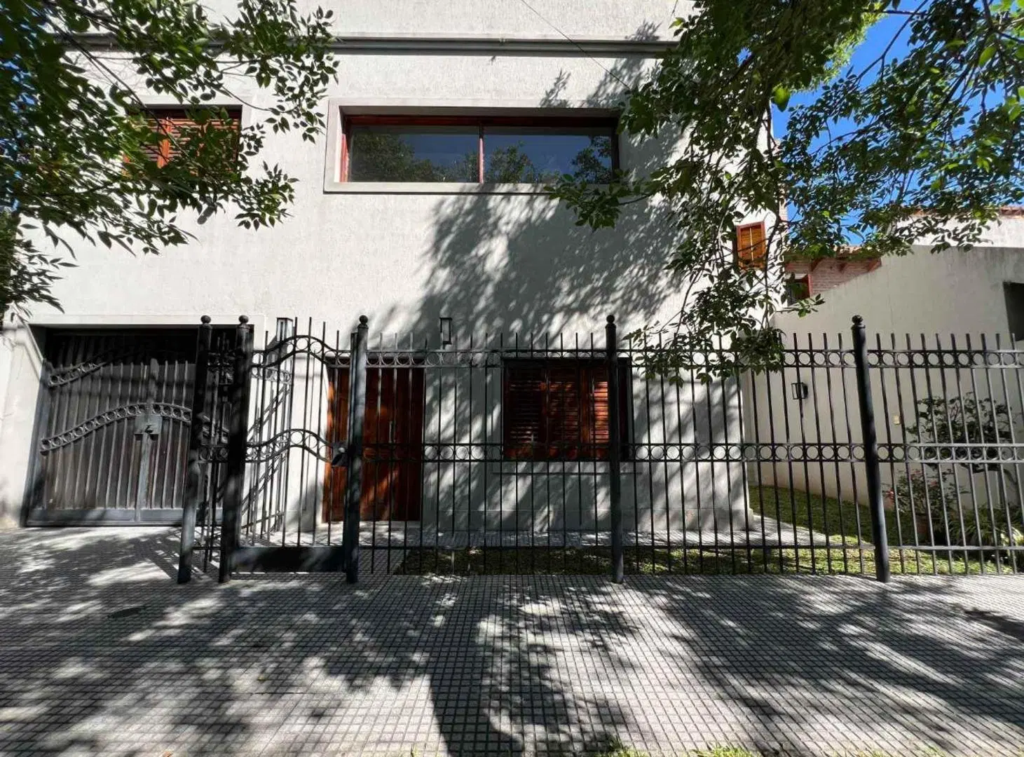 Casa Amplia y de Categoría en Venta en Guadalupe 5