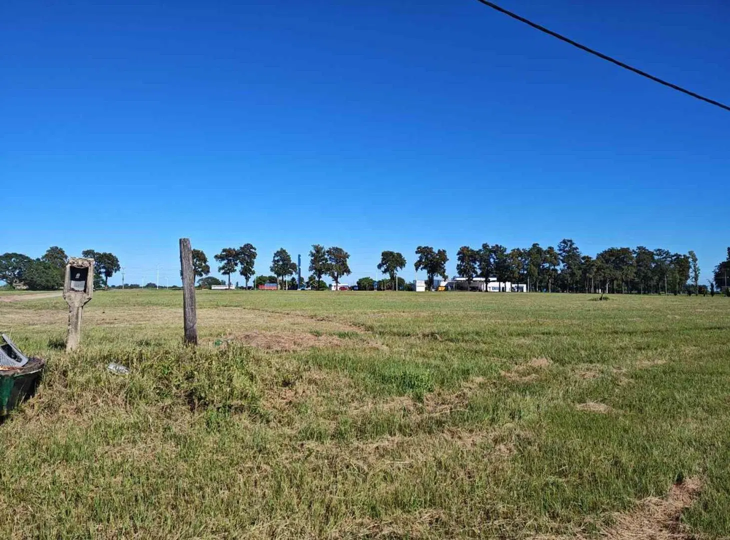 GRAN TERRENO EN VENTA EN CAYASTA. 4