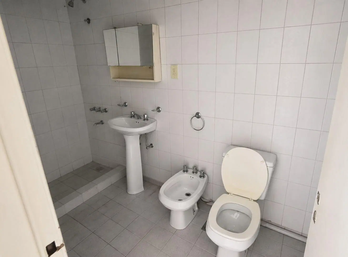 VENTA DEPARTAMENTO 3 DORMITORIO B° ROMA 2