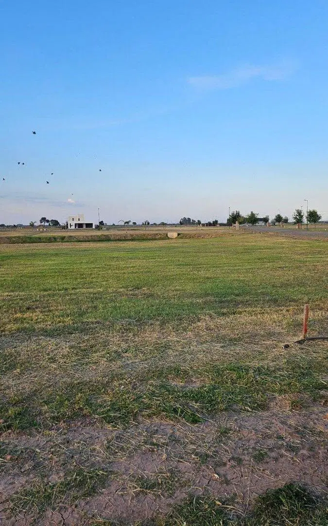 TERRENO EN VTA. NUEVOS AIRES BARRIO 4 LA isla 3