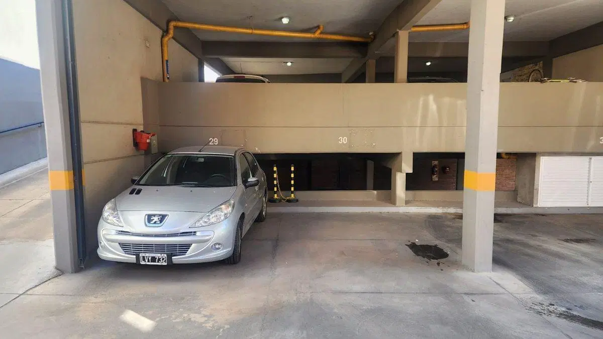 COCHERAS EDIFICIO GL 5