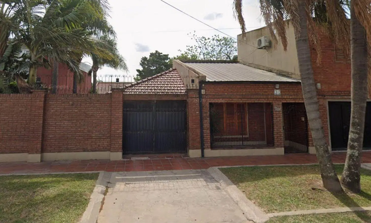 Hermosa casa en venta 4 dorm patio piscina 3 coch 5
