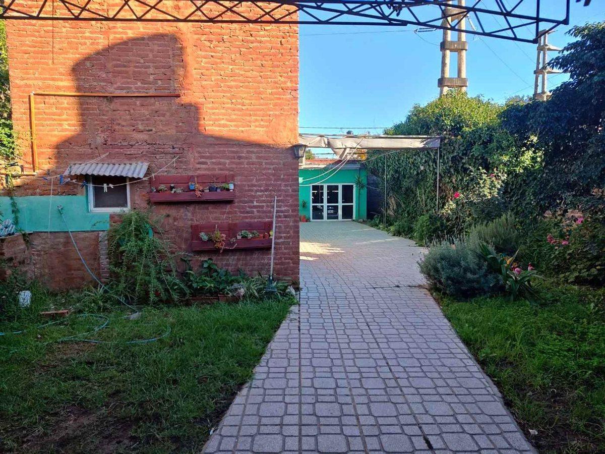 Casa en venta con Gran terreno