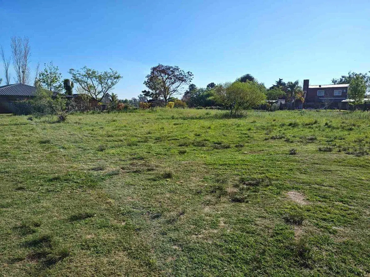 SE VENDE GRAN TERRENO EN RINCON 2