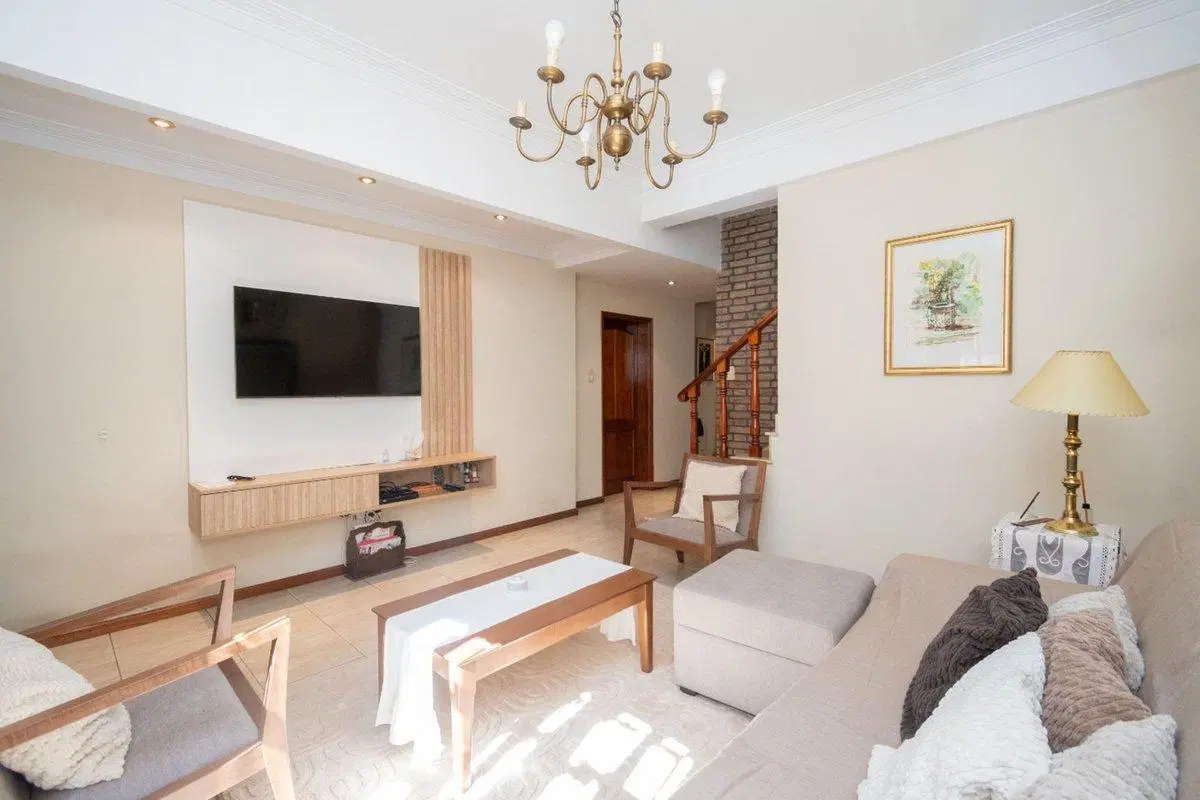 ESPECTACULAR CASA EN VENTA ZONA CENTRO 5