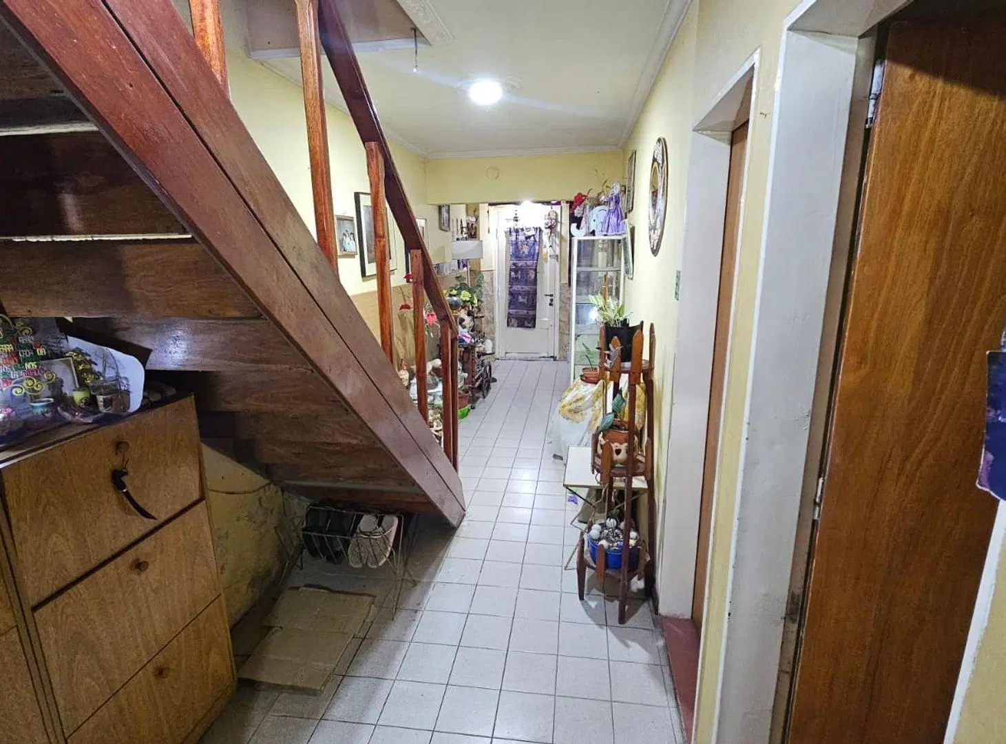 VENTA CASA 4 DORMITORIOS, COCHERA Y QUINCHO 2