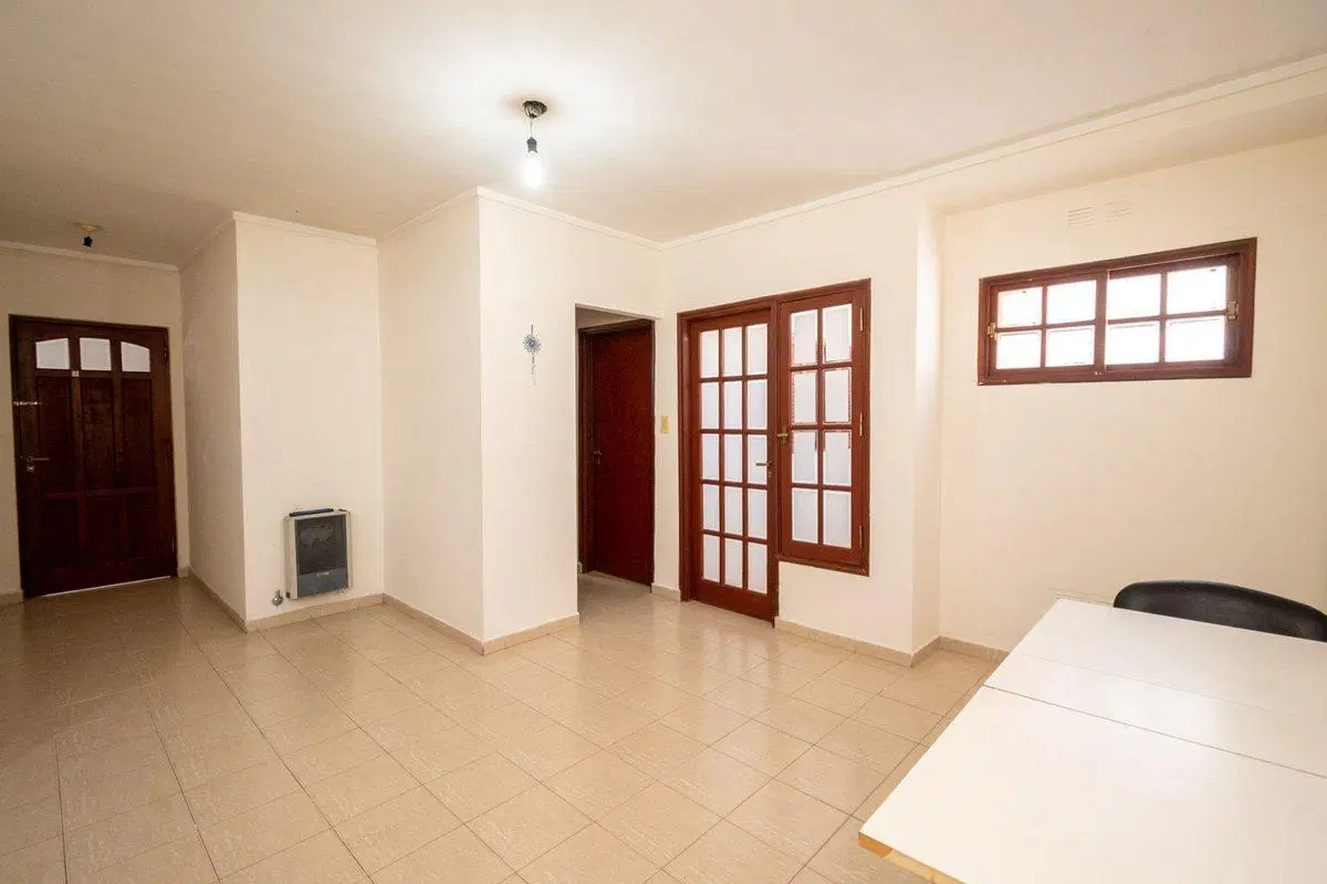 DEPARTAMENTO EN VENTA A 70 METROS DE BOULEVARD 5
