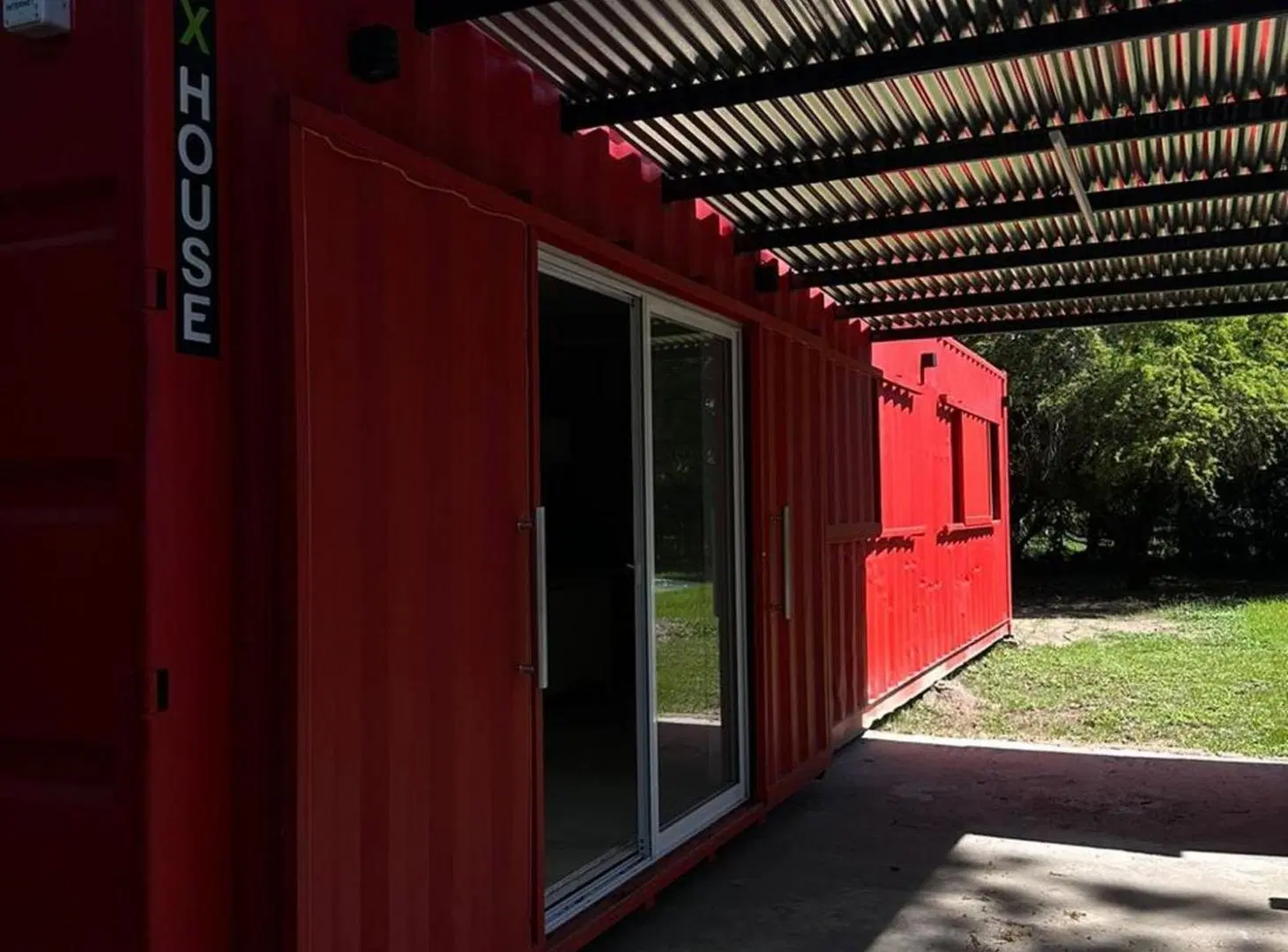 QUINTA CONTAINER EN VENTA 1  DOR PISCINA, JARDÍN 2