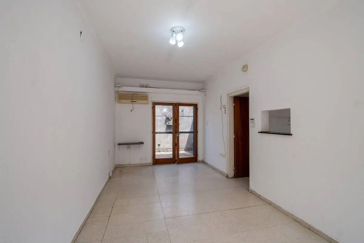 CASA EN ALQUILER 2 DORM 2 COCH EN FOM. 9 DE JUL 3