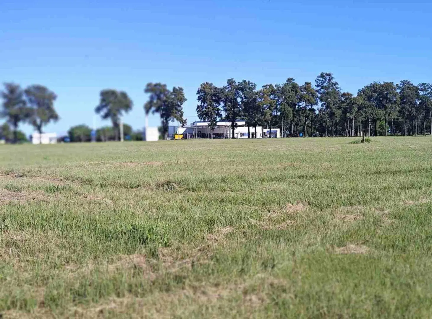 GRAN TERRENO EN VENTA EN CAYASTA. 2