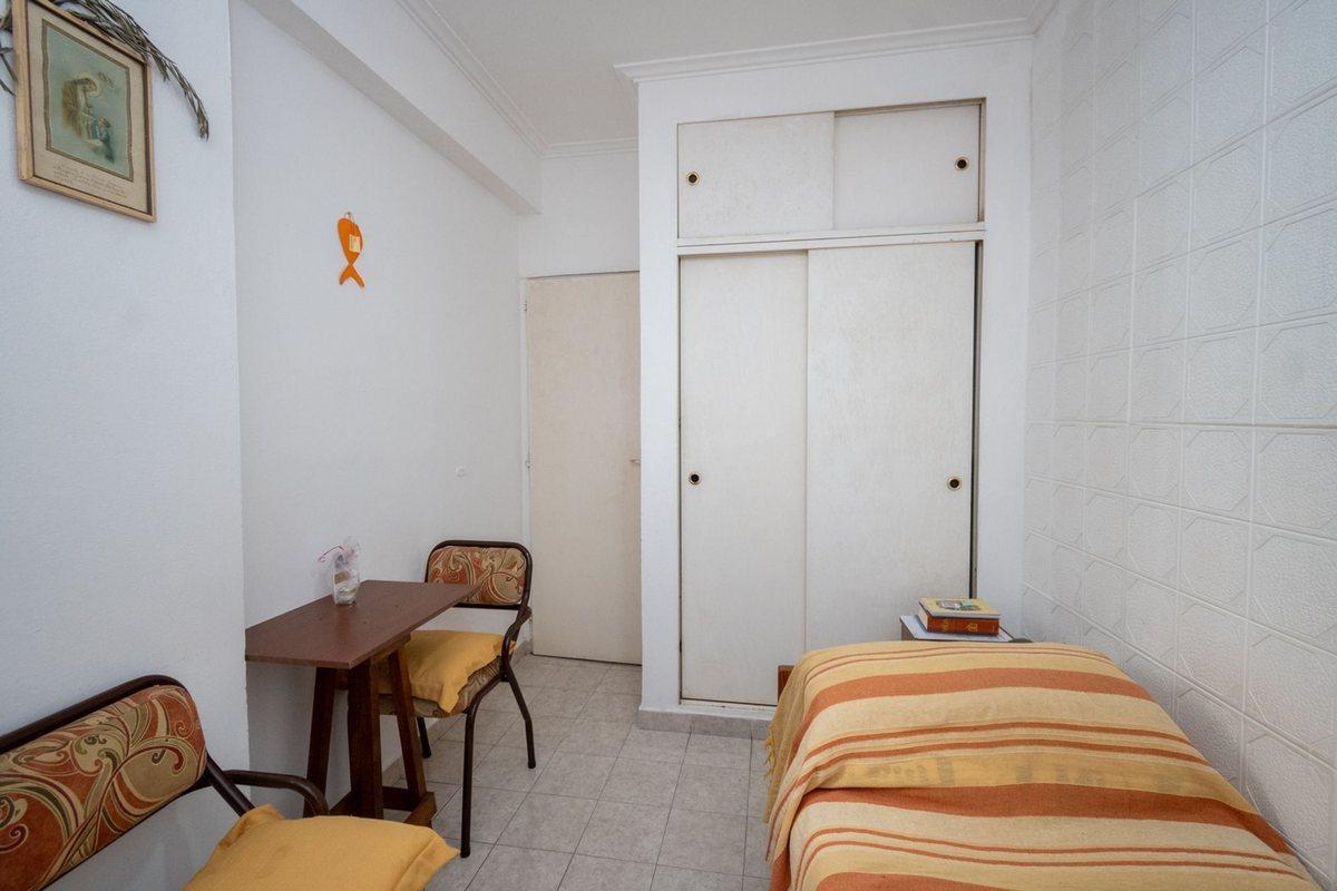 Foto de Departamento de 2 dormitorios a mts de Av Freyre., imagen 4
