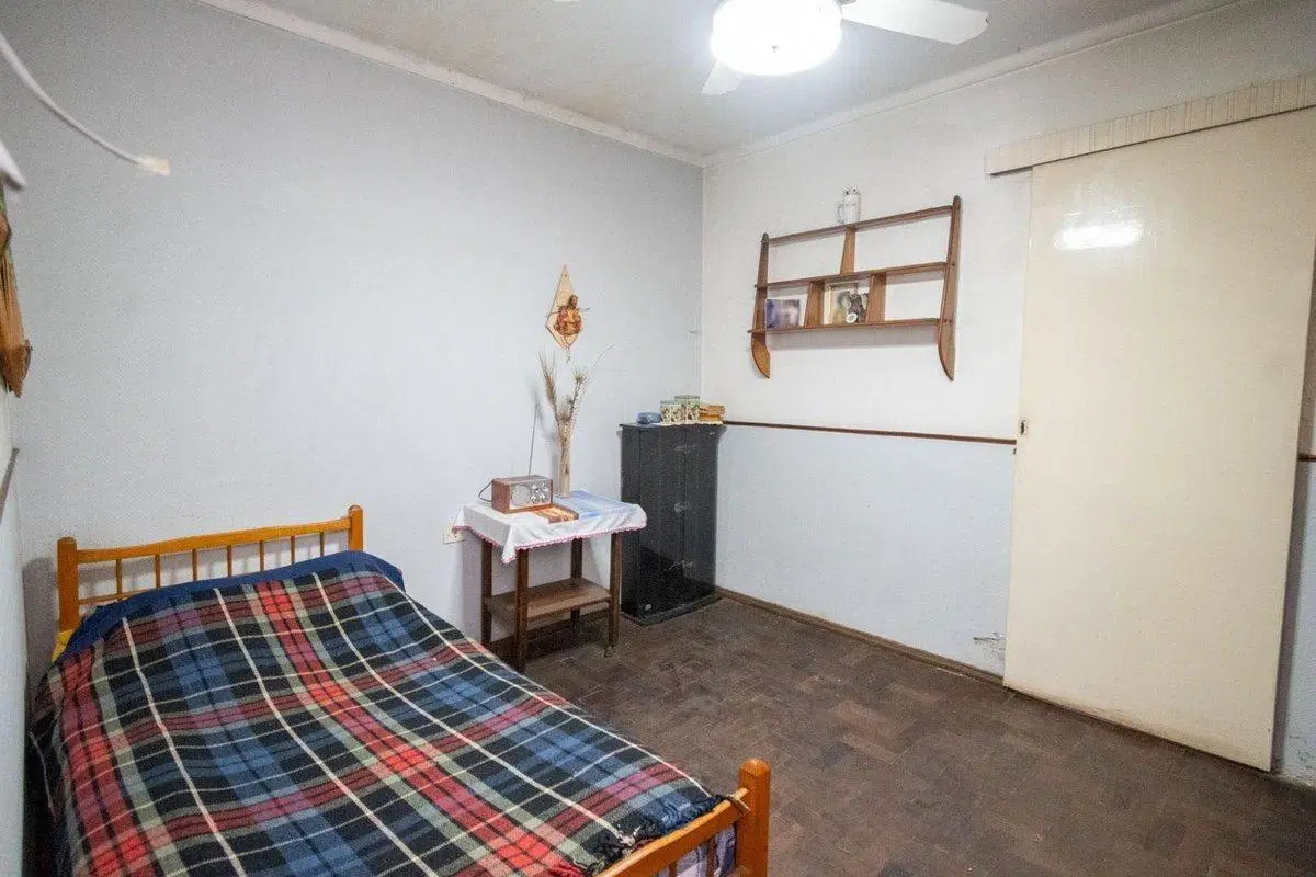 CASA EN PASAJE ECHEVERRIA 6681 5