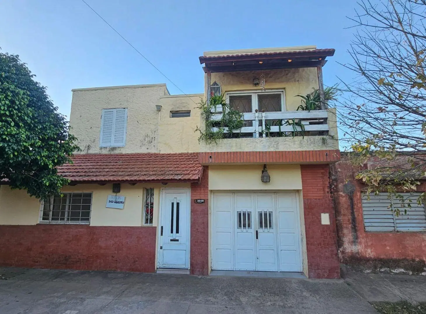 VENTA CASA 4 DORMITORIOS, COCHERA Y QUINCHO 3
