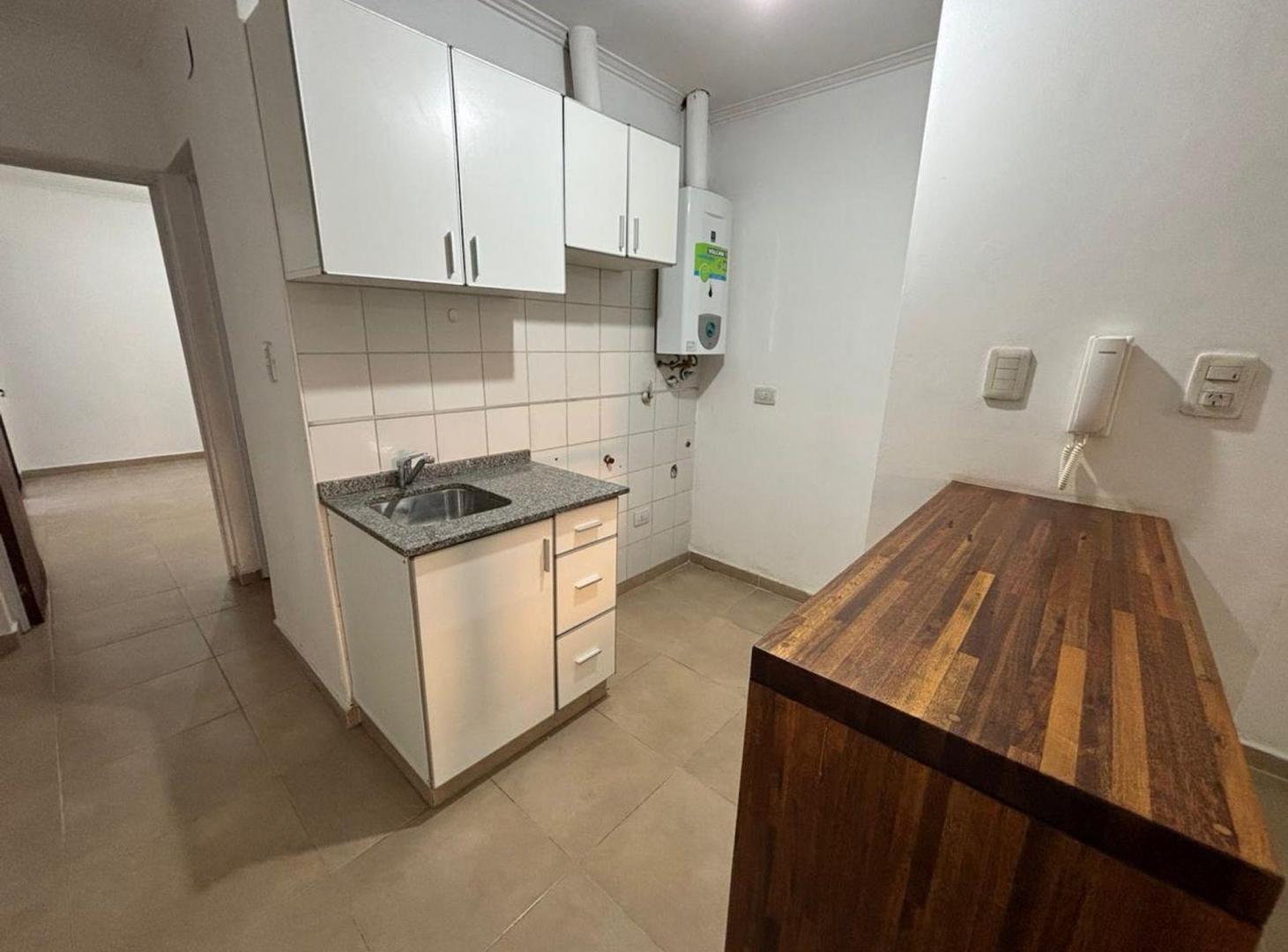 Foto de ALQUILER PH 1 DORMITORIO BARRIO FOMENTO 9 DE JULIO, imagen 3