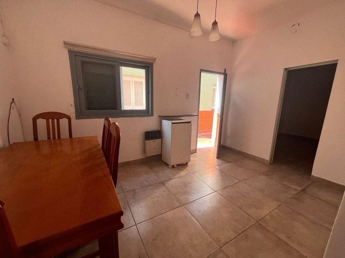 Foto de Venta Depto Interno de 1 Dorm, Escritorio y Patio, imagen 4