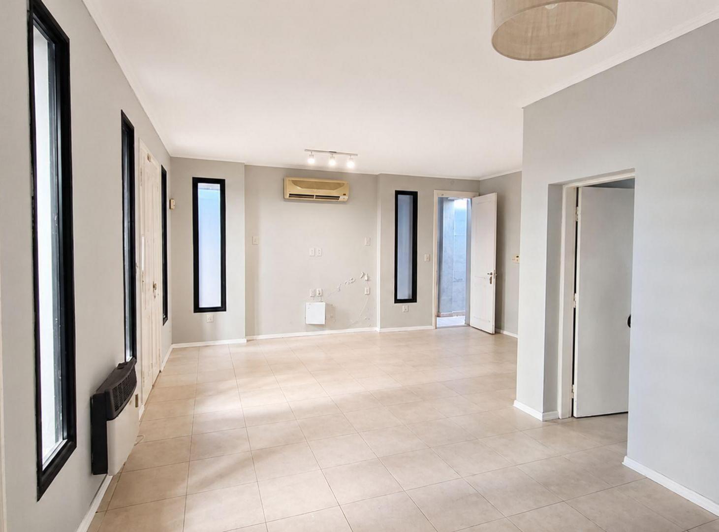 Foto de Casa + Consultorio IndependT 140M2 Rioja Urquiza, imagen 5