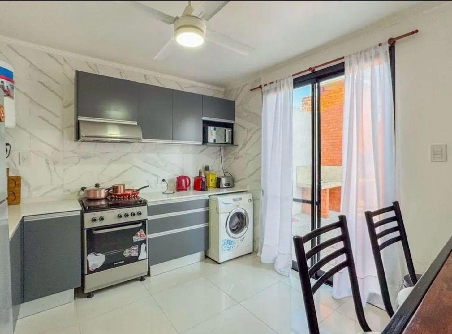 Foto de Casa 4 Dorm con Cochera y Pileta, imagen 2
