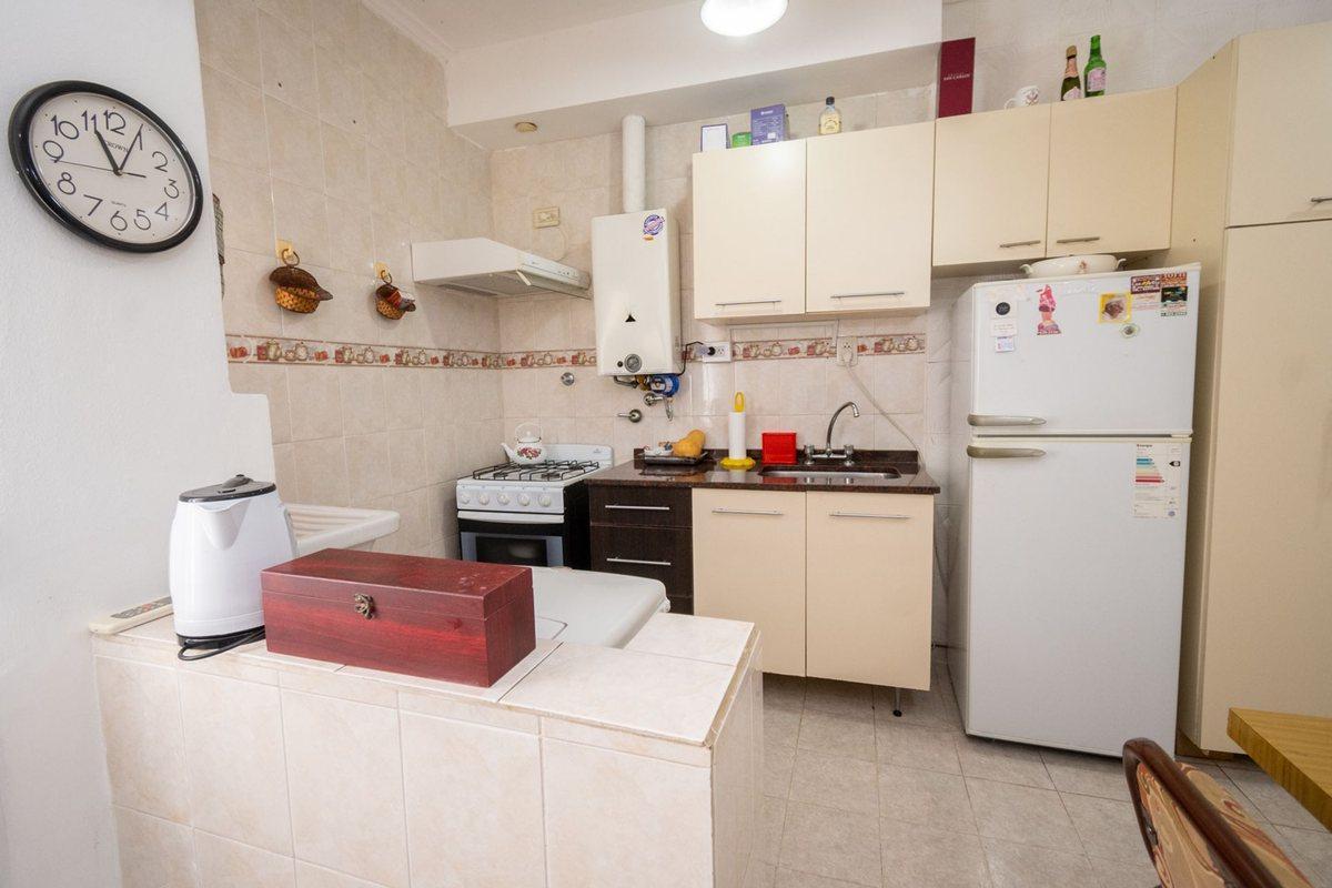 Foto de Departamento de 2 dormitorios a mts de Av Freyre., imagen 1