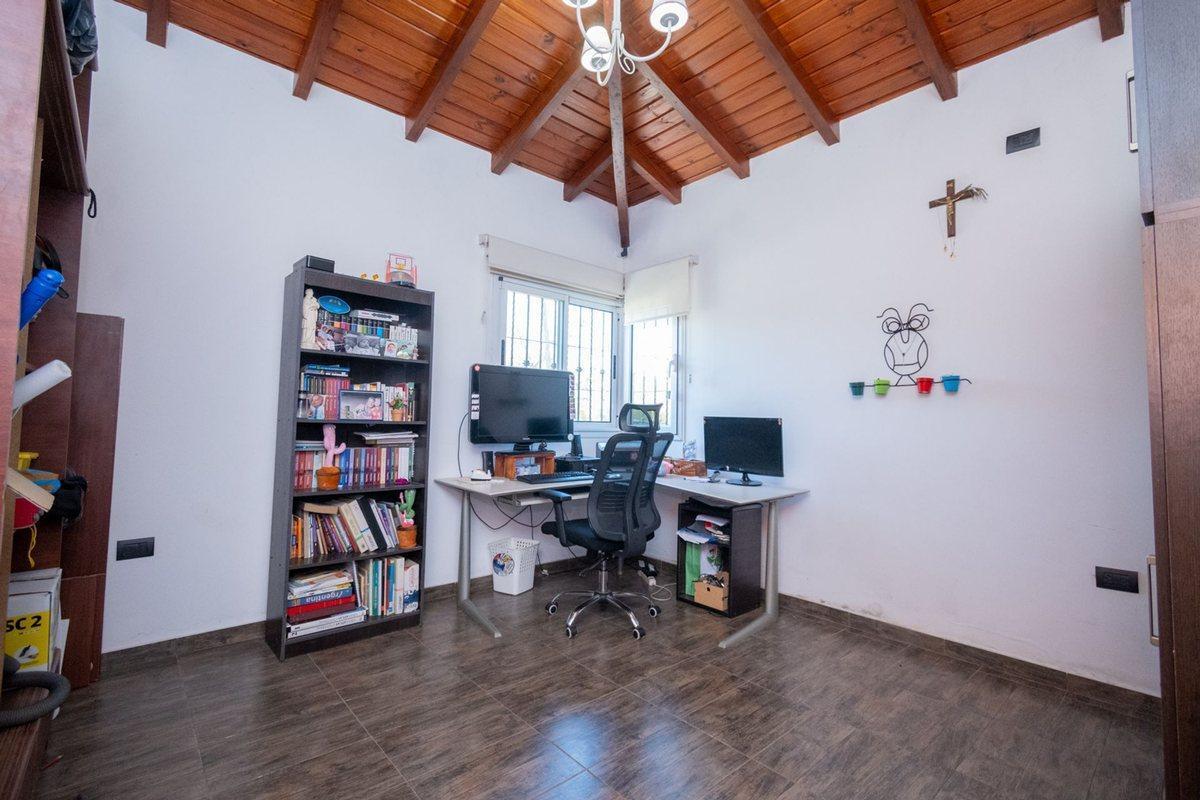 Foto de IMPECABLE CASA EN ARROYO LEYES, imagen 3