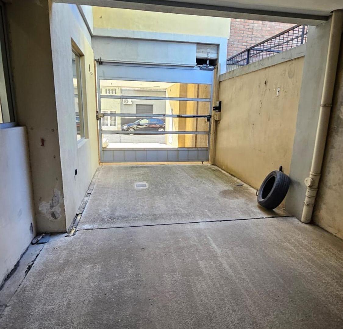 Foto de COCHERA EN VENTA BARRIO SUR -, imagen 2