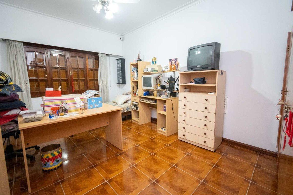 Foto de EXCLUSIVA CASA EN VENTA CON QUINCHO Y PILETA, imagen 5