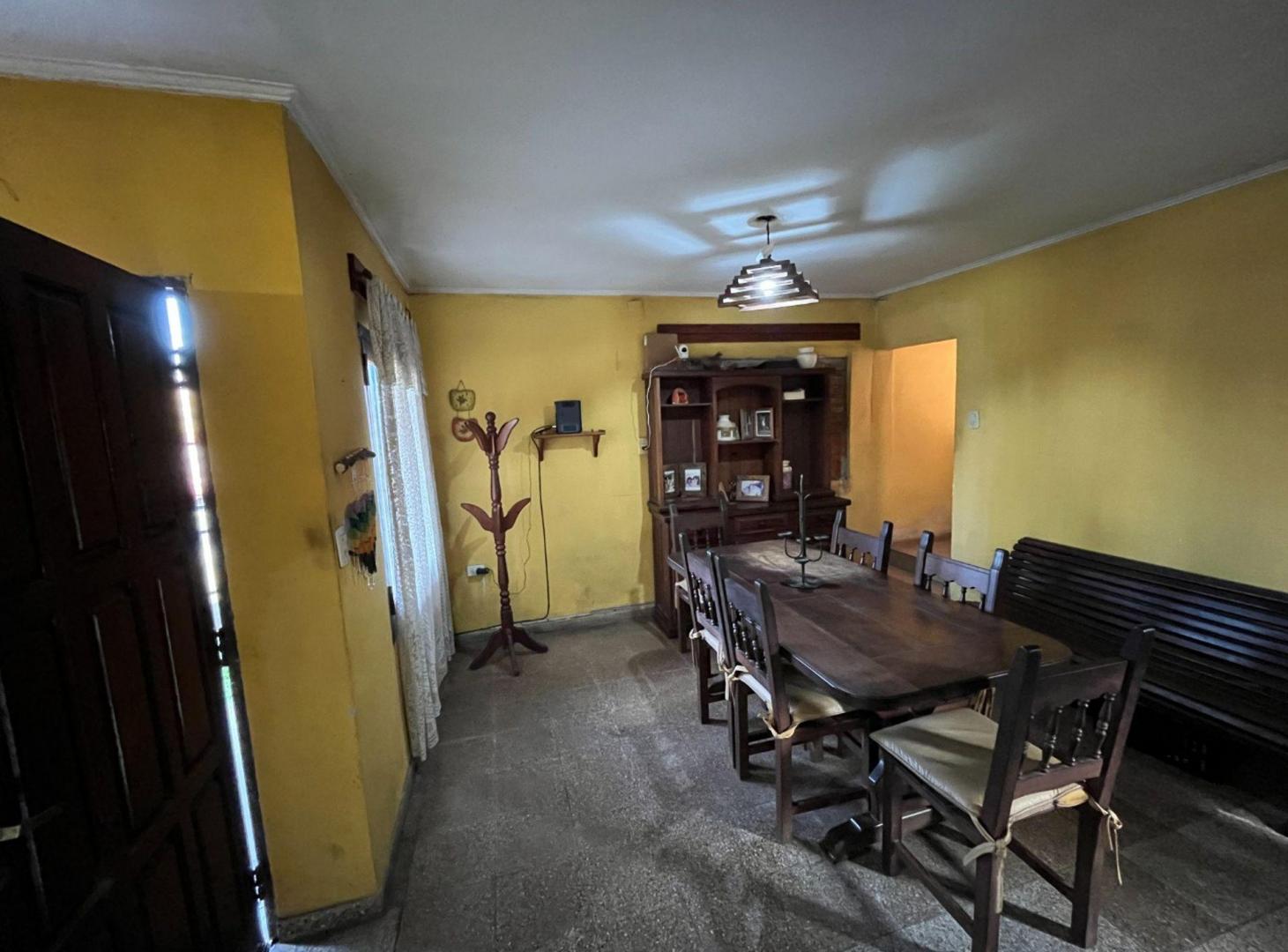 Foto de EN VENTA CASA DE 4 DORMITORIOS + COCHERAS, imagen 5