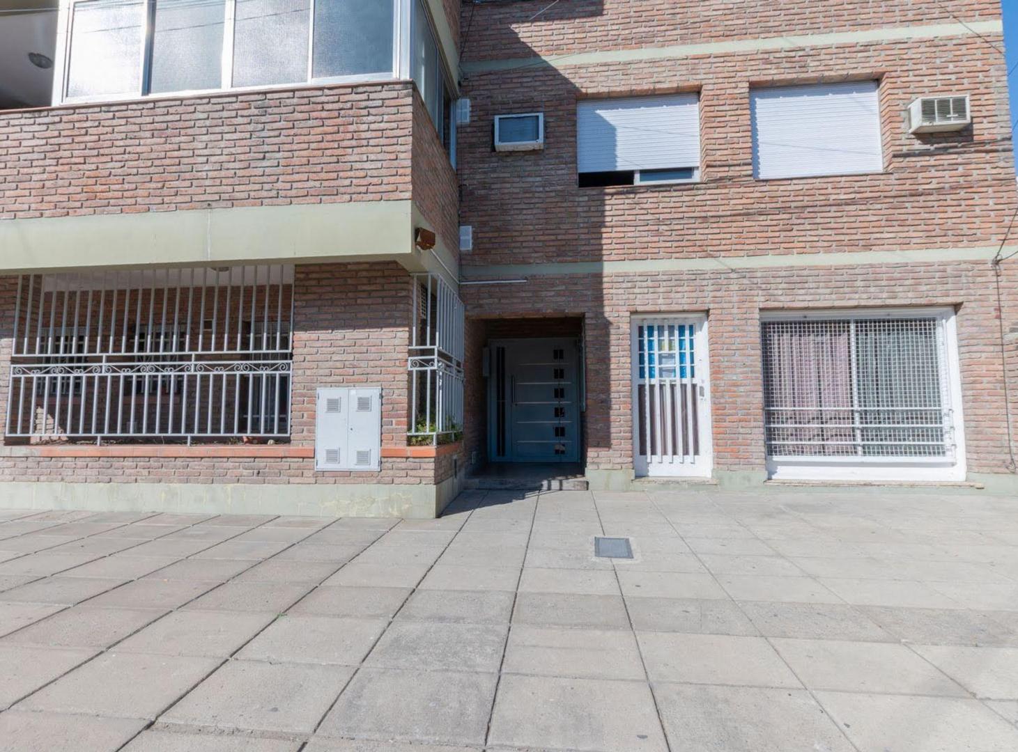 Foto de Venta Dpto 3 dorm 2do piso por escalera, imagen 2