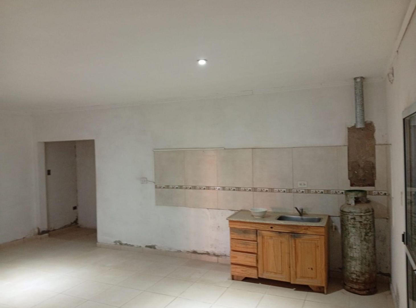 Foto de CASA DE 2 DORMITORIOS APTA CREDITO ZONA NORTE, imagen 5