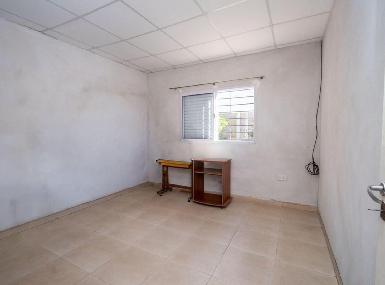 Foto de CASA DE 2 DORMITORIOS APTA CREDITO ZONA NORTE, imagen 2