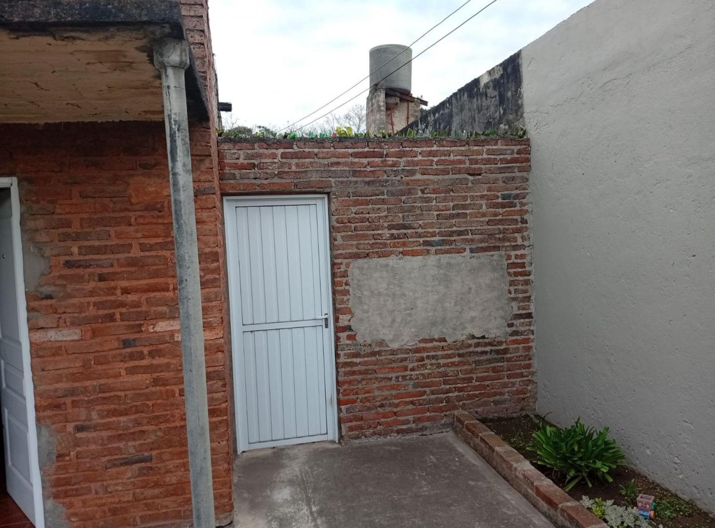 Foto de CASA 3 DORMITORIOS EN BARRIO DON BOSCO, imagen 2