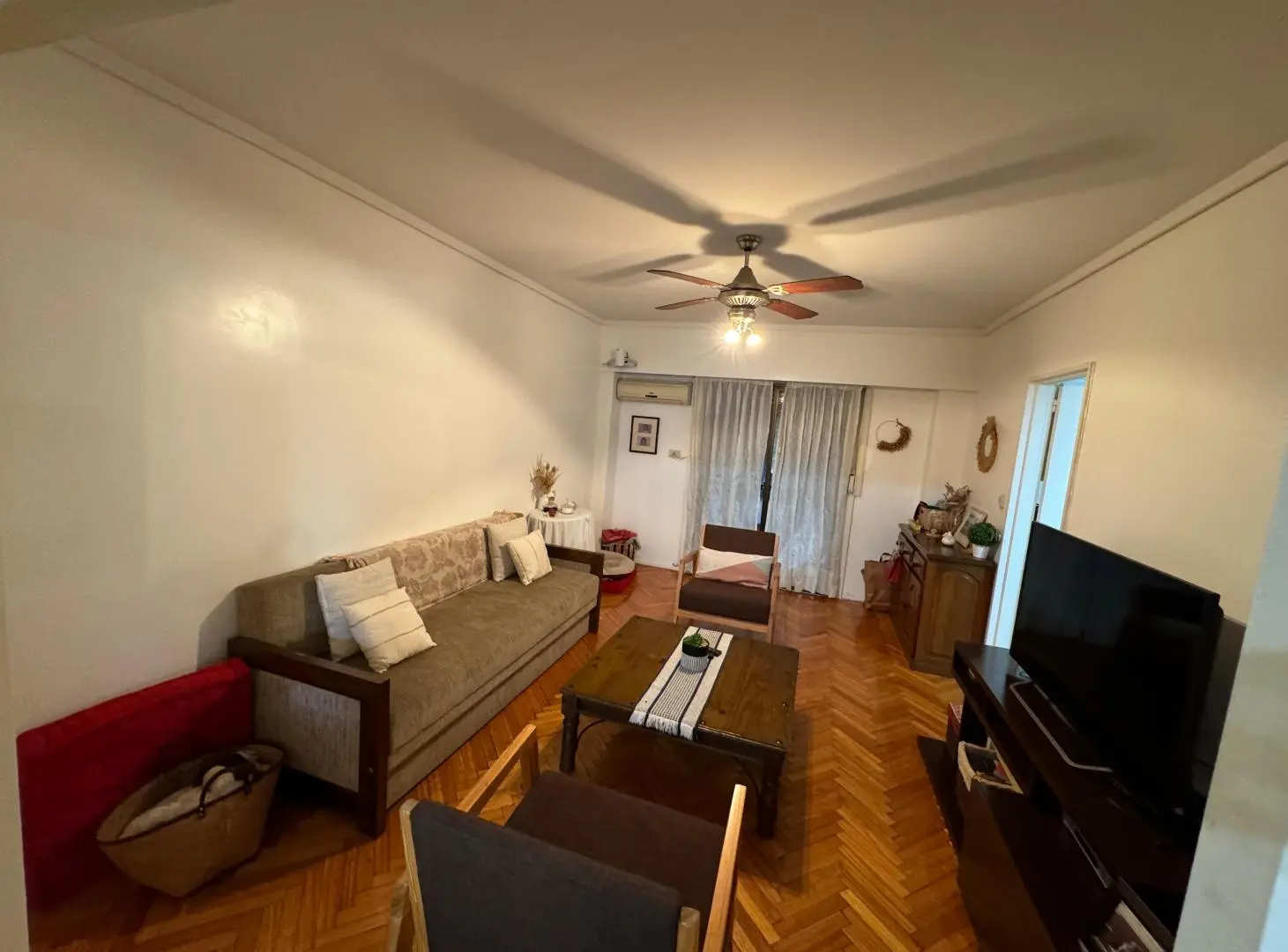 Excelente Piso de 4 Dorm. más Playroom y Dep. en Cañitas. Zona UB 5