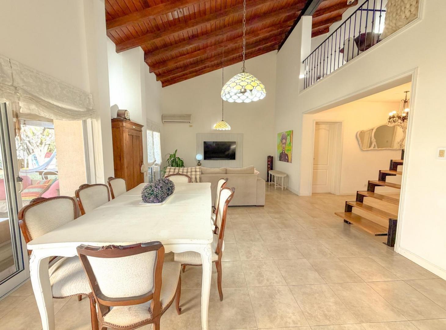Foto de Casa 3 Dorm - Cadaques Funes Hills, imagen 2